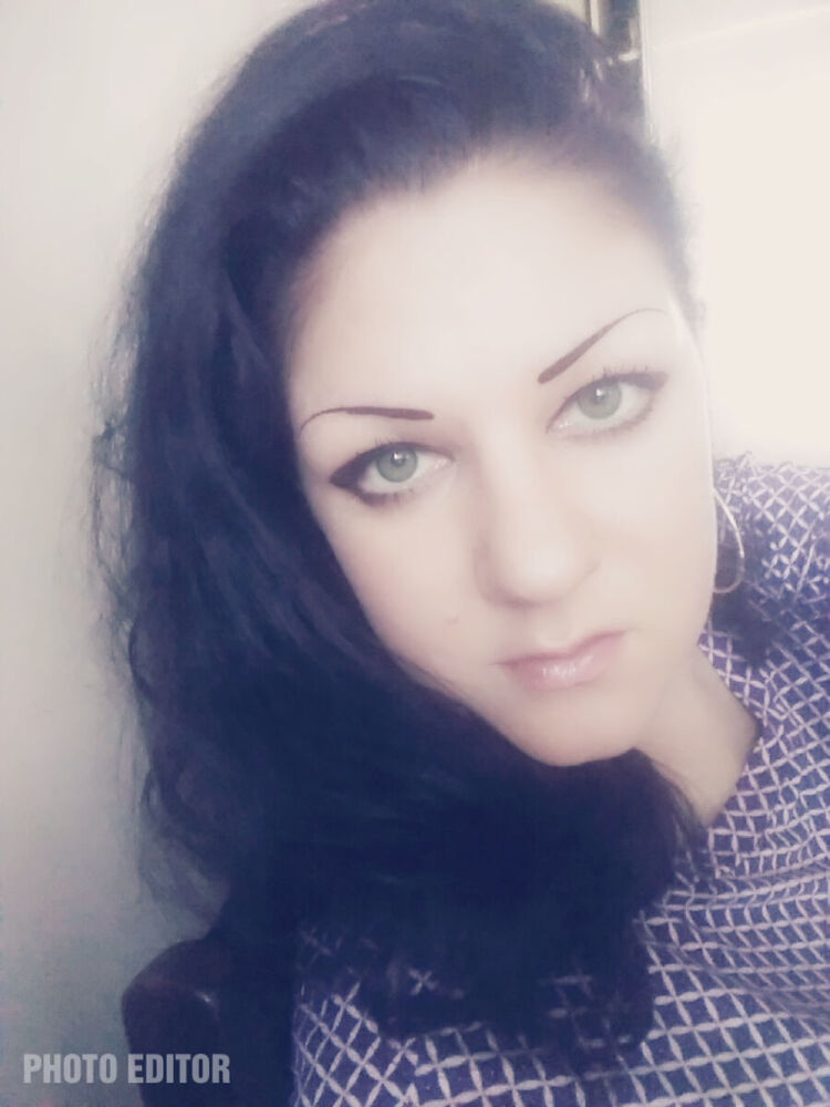  18886742  Mel, 39 ,    