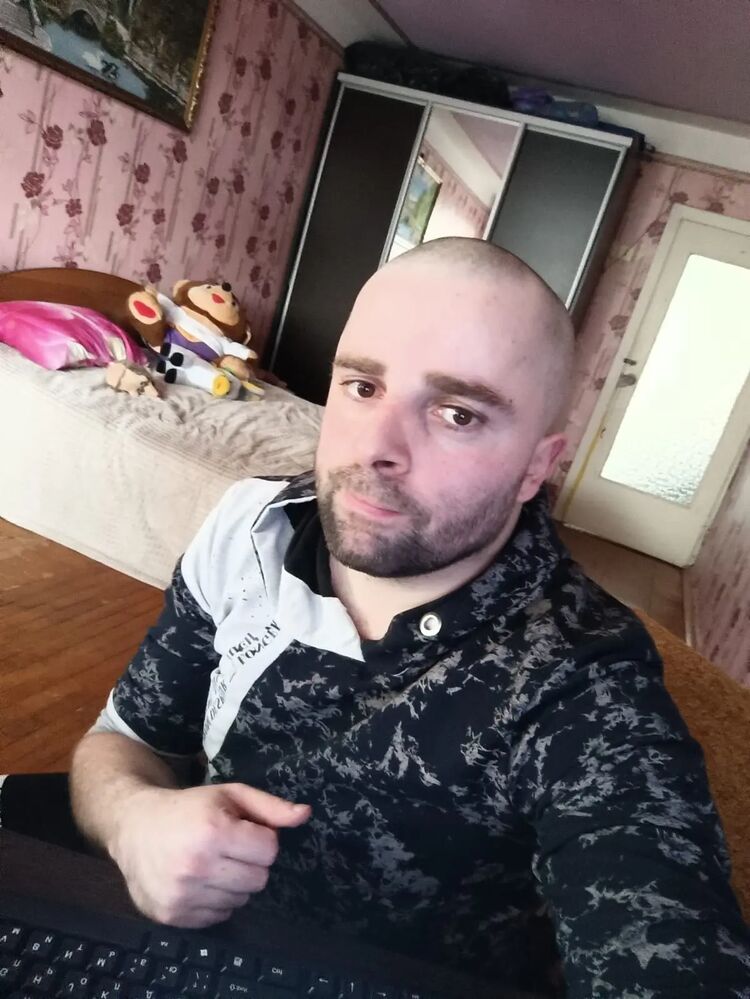  43994232  , 32 ,    