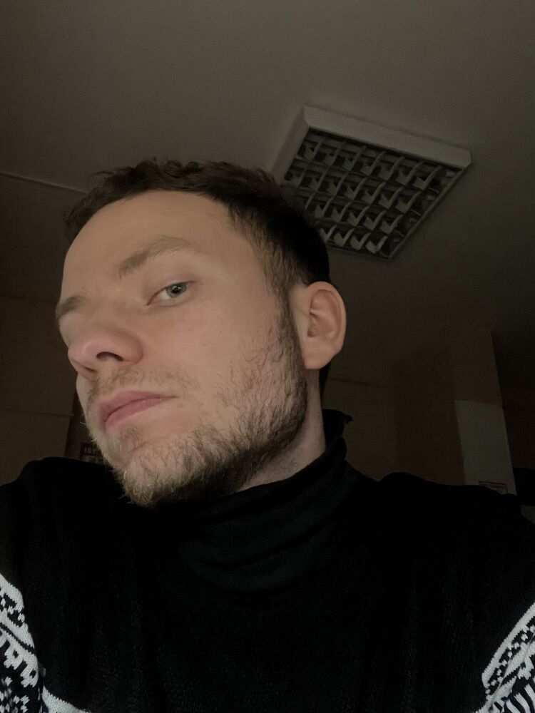  54710162  Maxim, 27 ,    