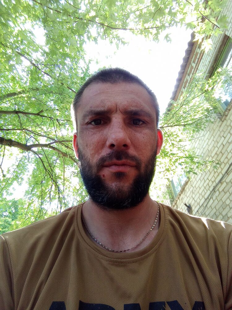  ,   Sergij, 37 ,   ,   