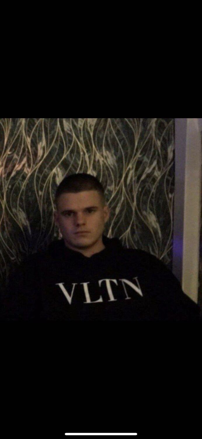  37234192  Davchik, 20 ,    