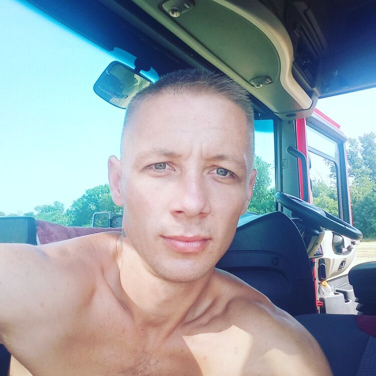  24506742  Dmitriy, 34 ,    