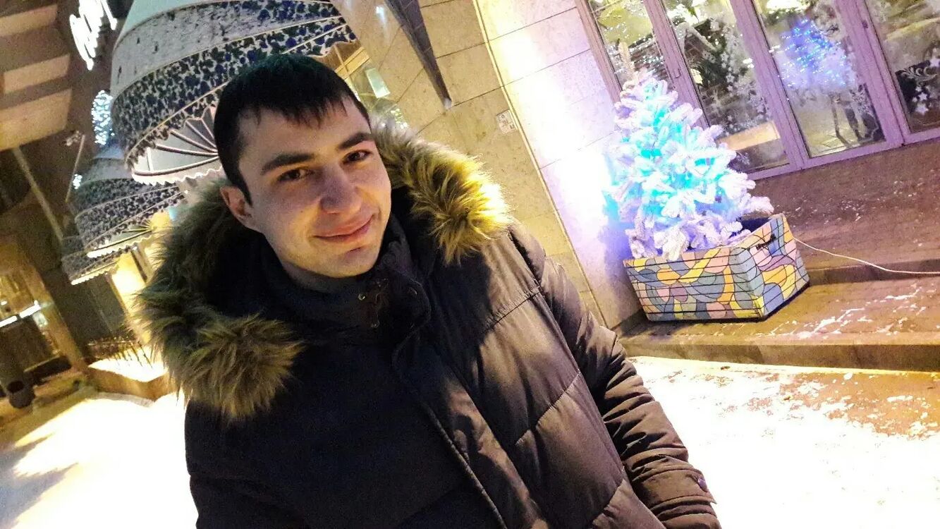  -,   Maxim, 34 ,   ,   
