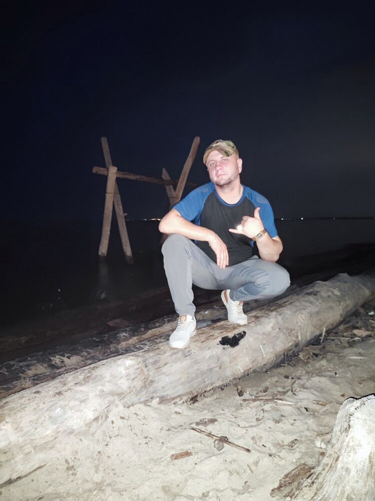  ,   Aleks, 33 ,   ,   , c , 