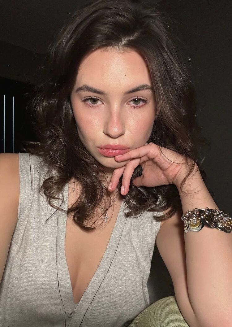 49904652  , 27 ,    