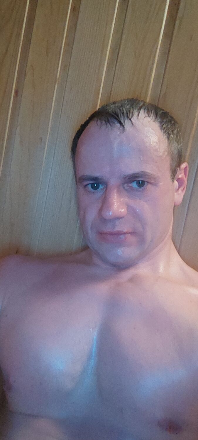  42735212  Alexey, 47 ,    
