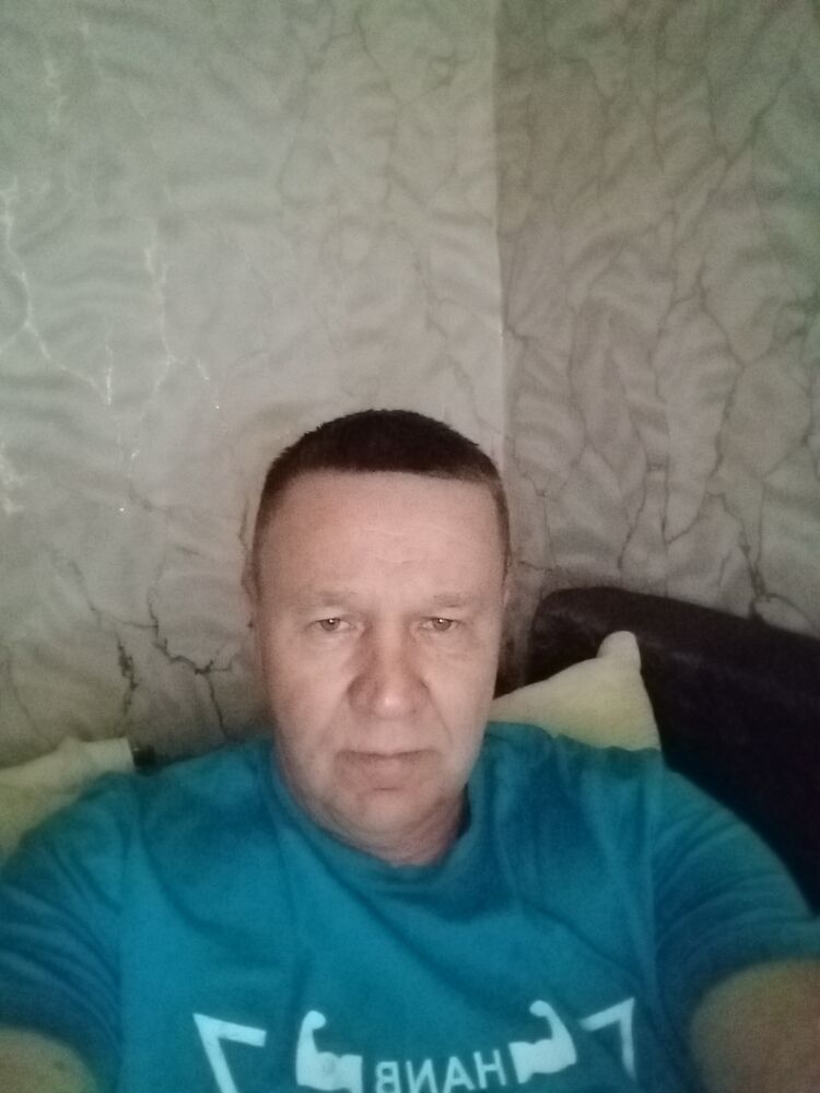  40118172  , 52 ,    