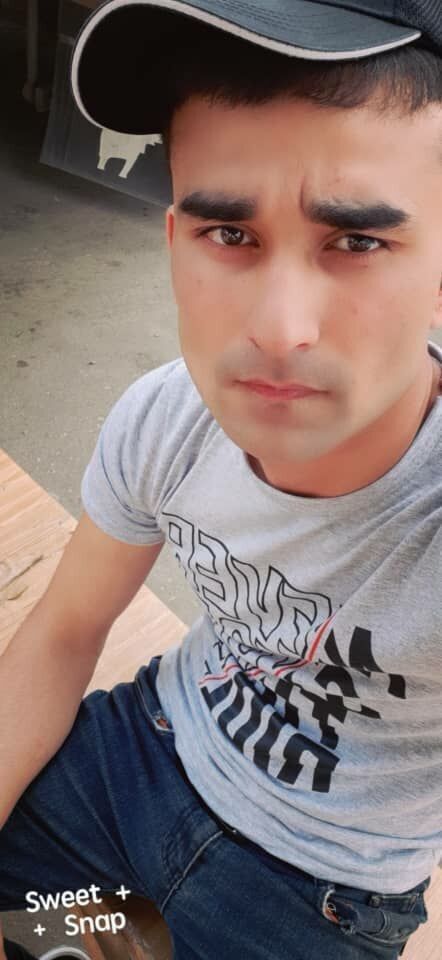  38081882  Shohrux, 28 ,    