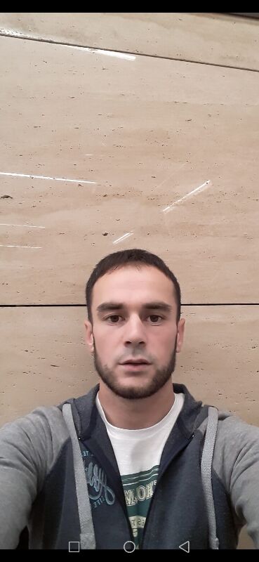  28058272  , 37 ,    