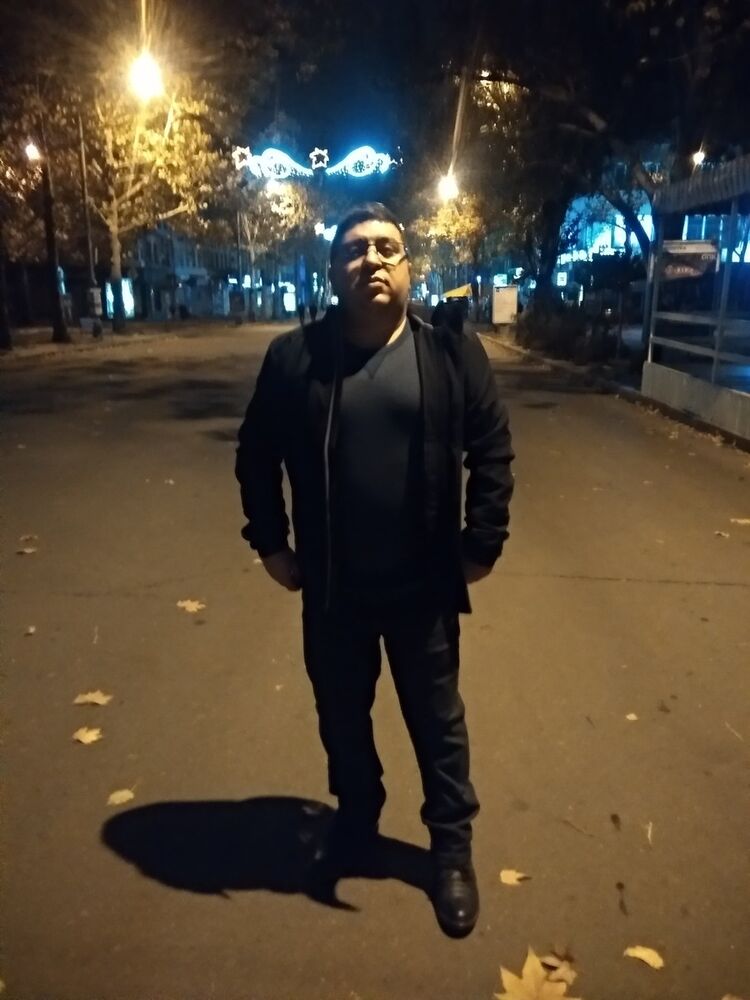  ,   Alper, 40 ,   ,   , c 