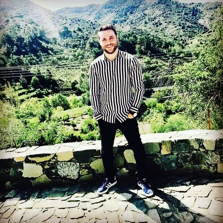  35516782  Christos, 37 ,    Limassol