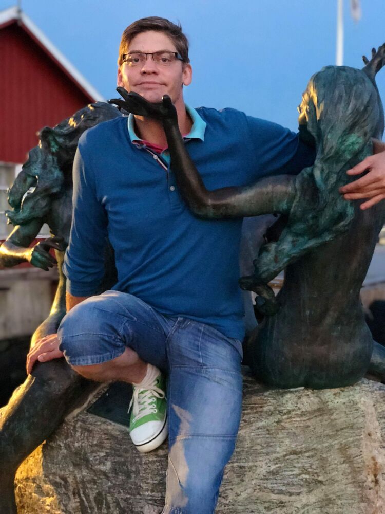  ,   Klaidas, 46 ,     , 