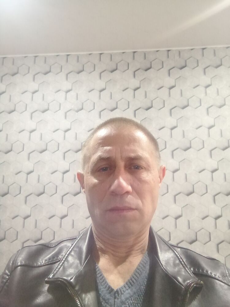  33227962  , 53 ,    