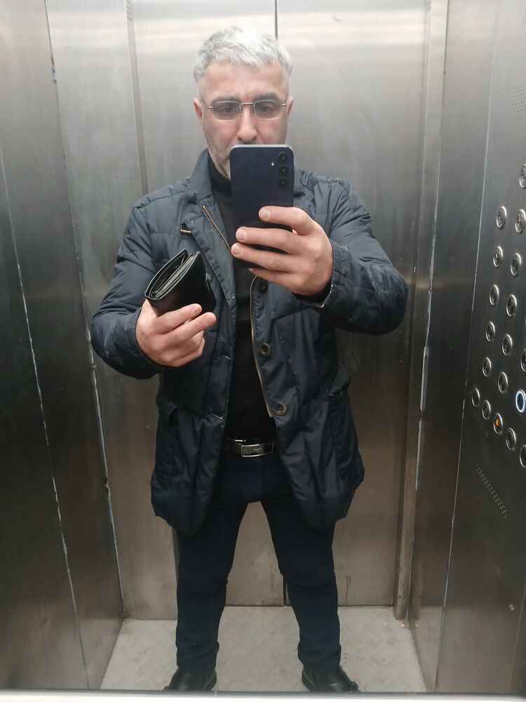  48268522  , 43 ,    