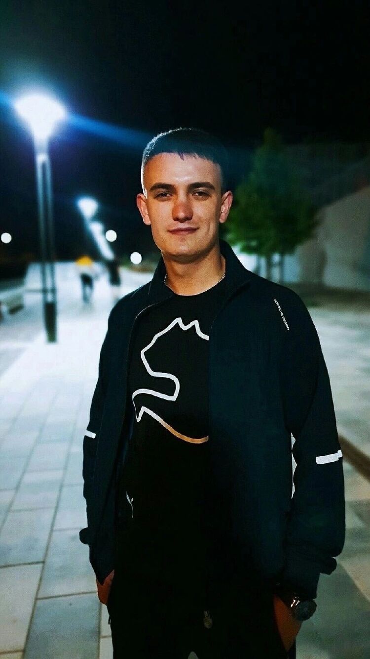  35011712  Xasan, 28 ,    