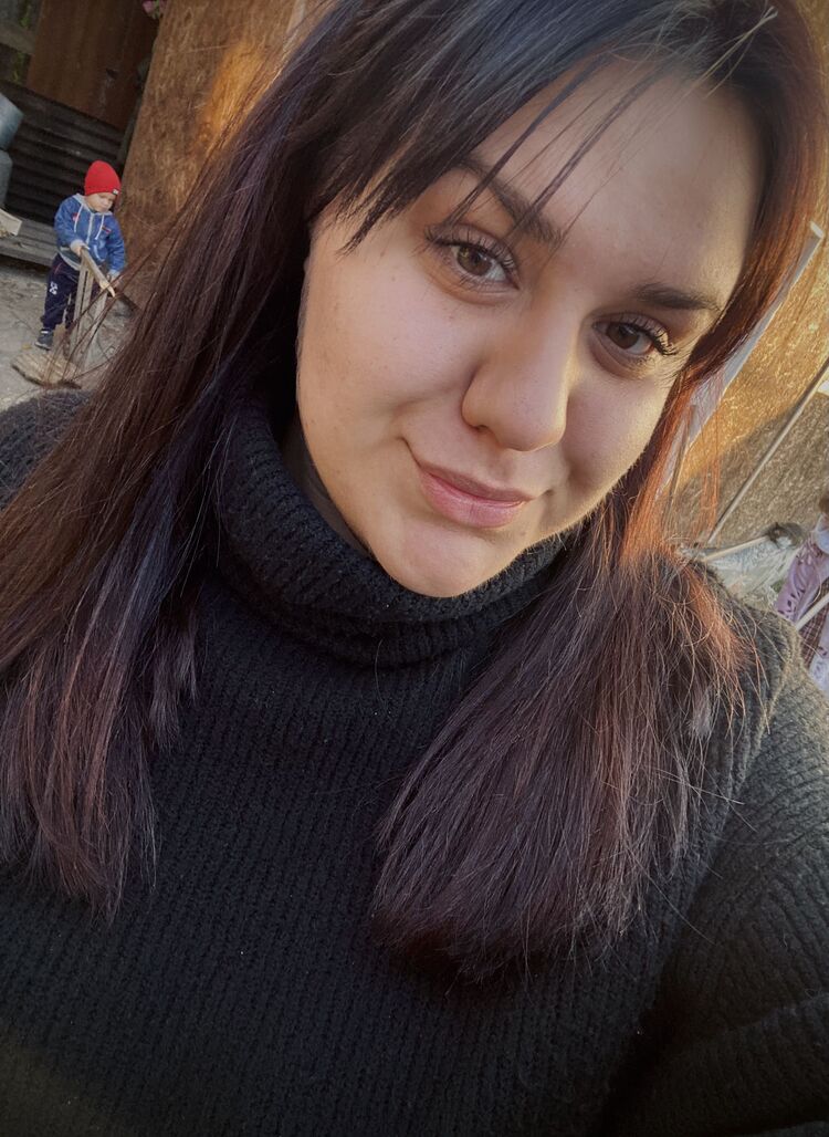  46984472  , 23 ,    