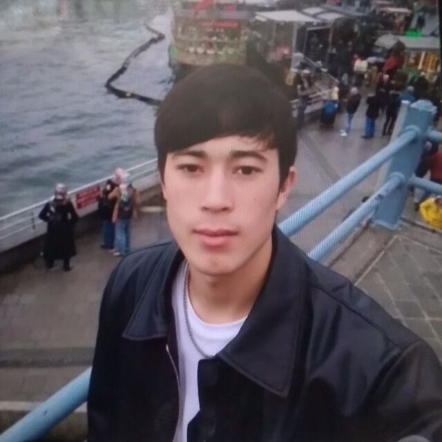  54733912  Zufar, 26 ,    's-Graveland