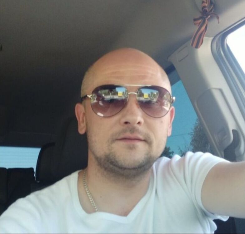  49889342  Tolya, 36 ,    