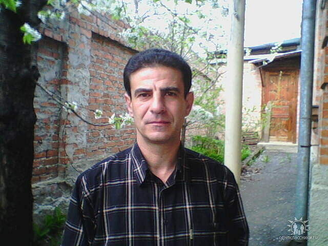  ,   Artem, 45 ,   ,   , c 