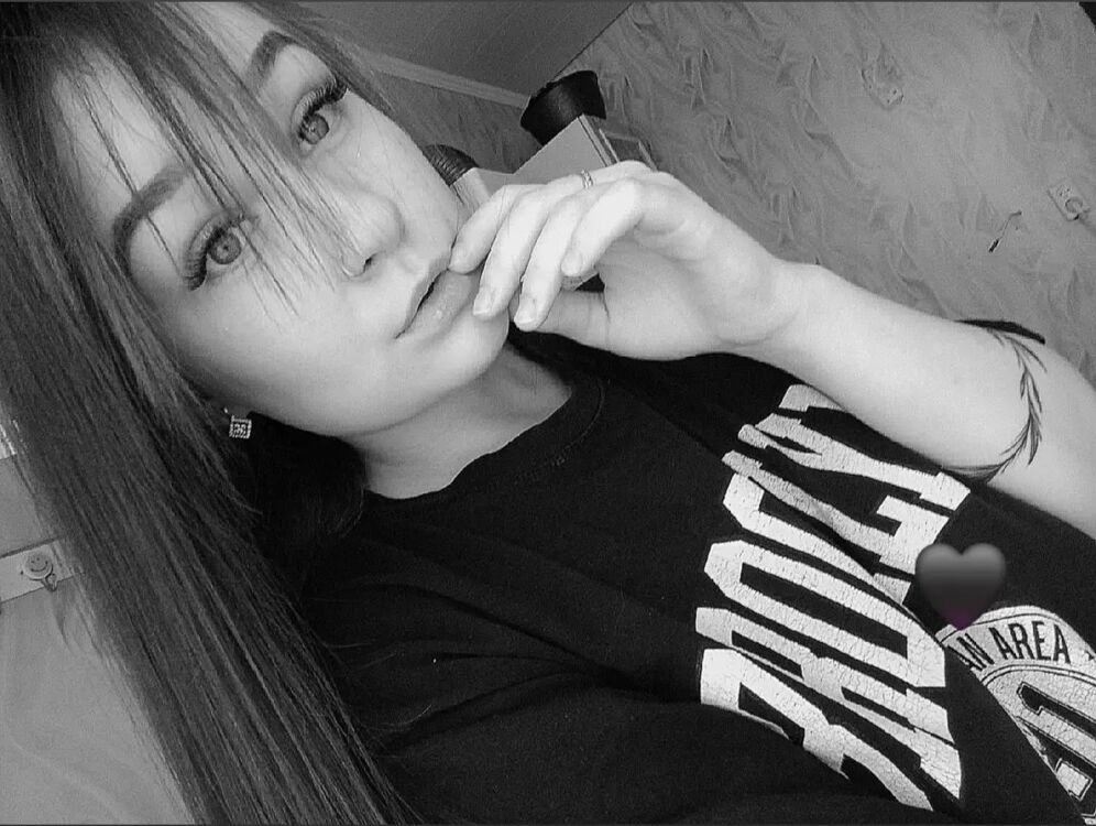  48258492  Zzlobinaaaa, 22 ,    