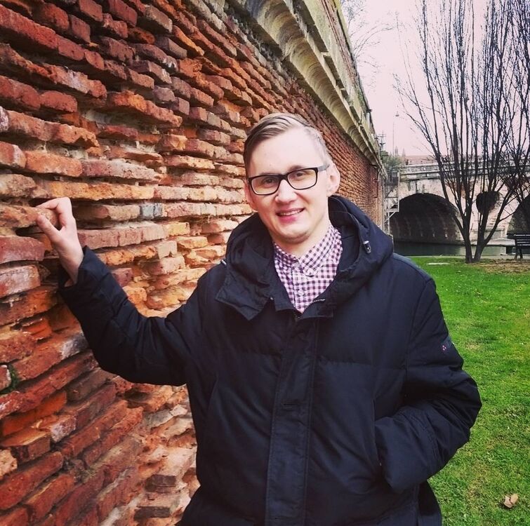  ,   Aleksandr, 32 ,   ,   
