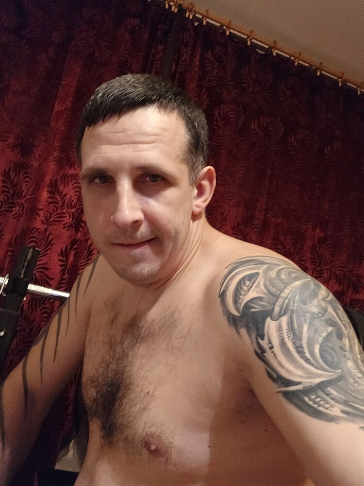  ,   Jurijs, 40 ,   ,   , c 