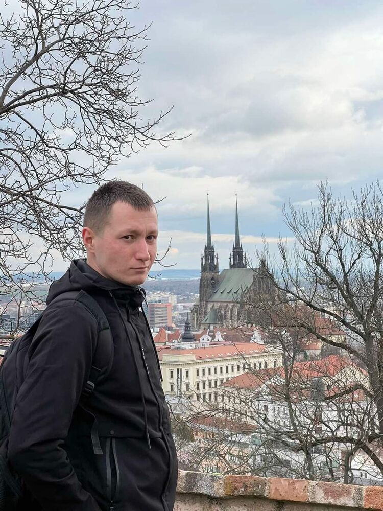  Plzen,   Yurii, 31 ,   ,   , c , 