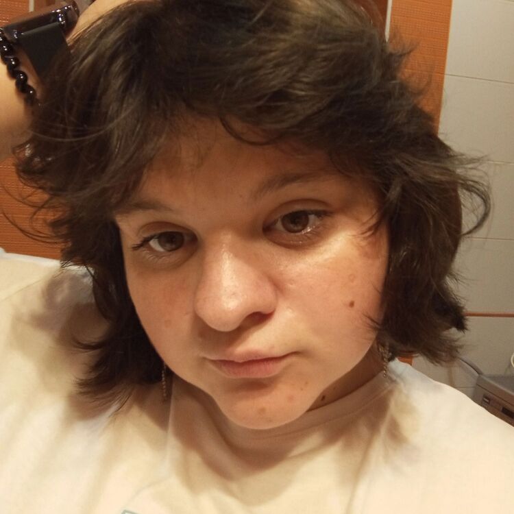  52866732  , 18 ,    