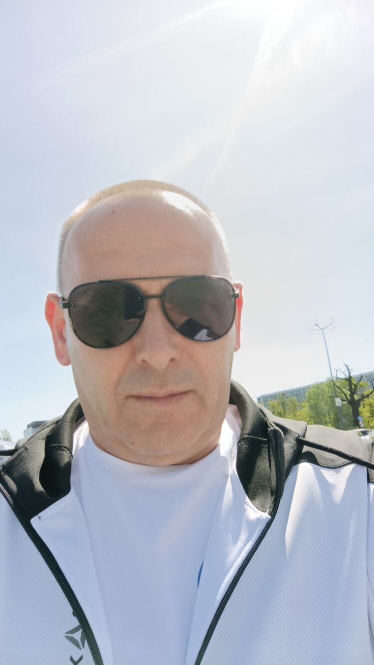  ,   Vladimir, 52 ,   ,   , c , 