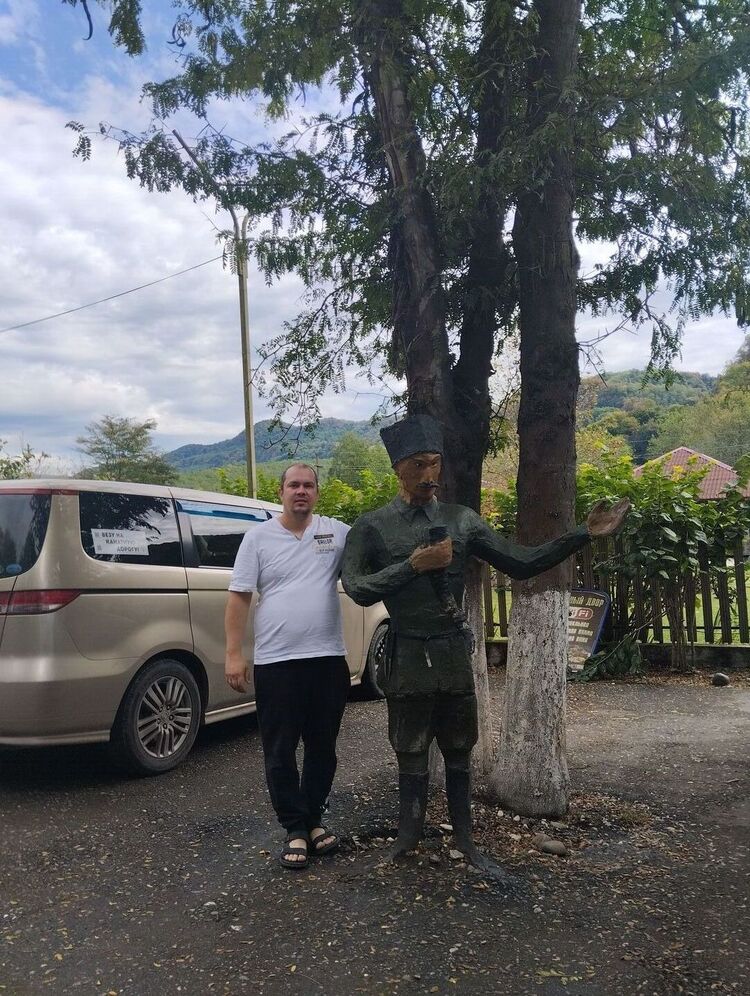  48518232  , 39 ,    