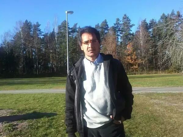  24074422  Abdukadir, 58 ,    