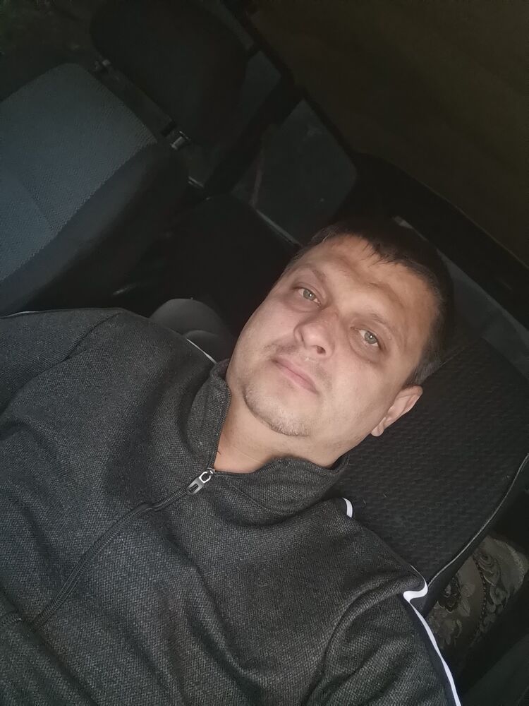  38819052  Dmitry, 38 ,    