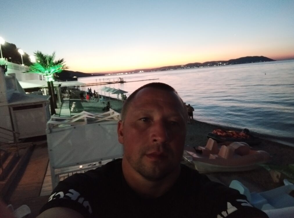  45038532  , 41 ,    --