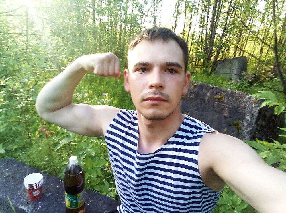  ,   Artyom, 26 ,   ,   