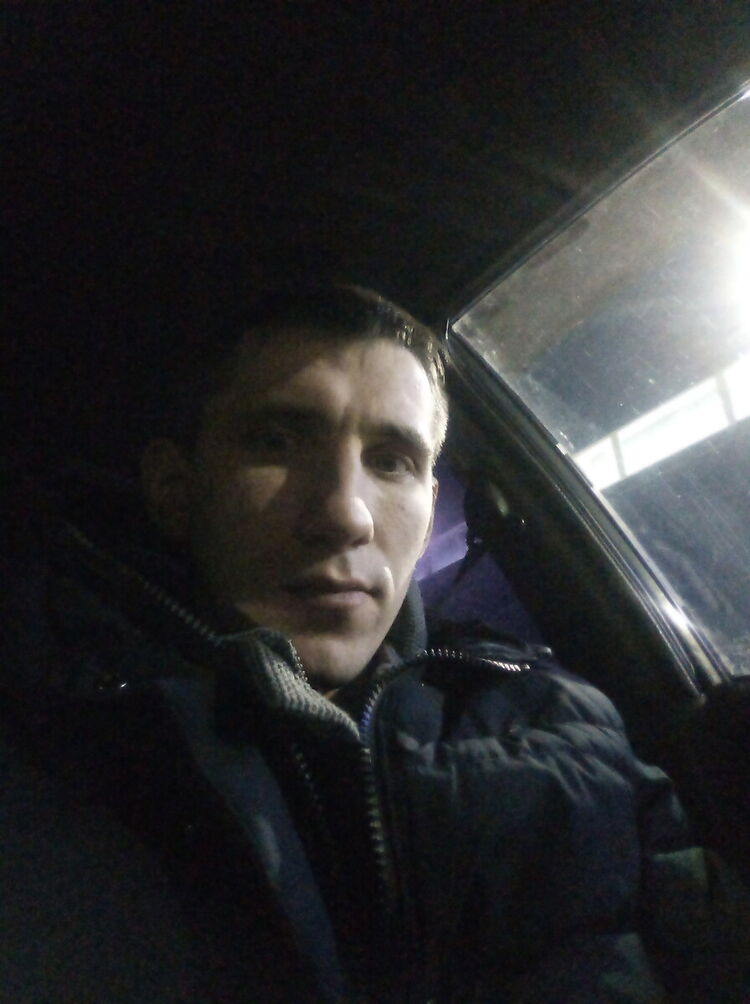  21813972  , 33 ,    
