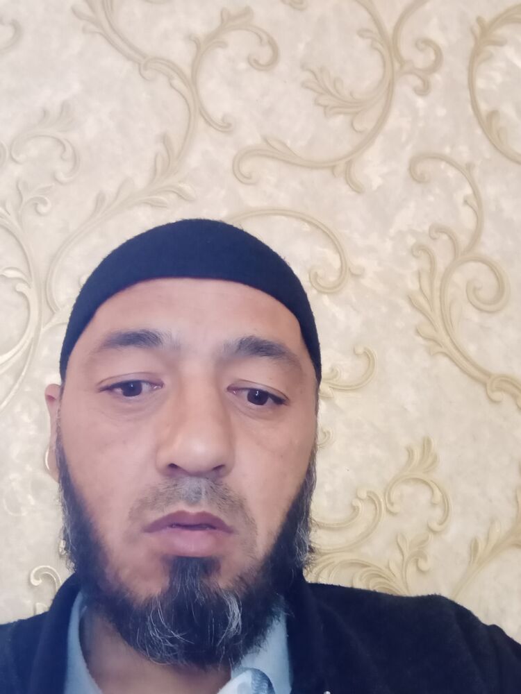  34153782  Abdulnosir, 46 ,    