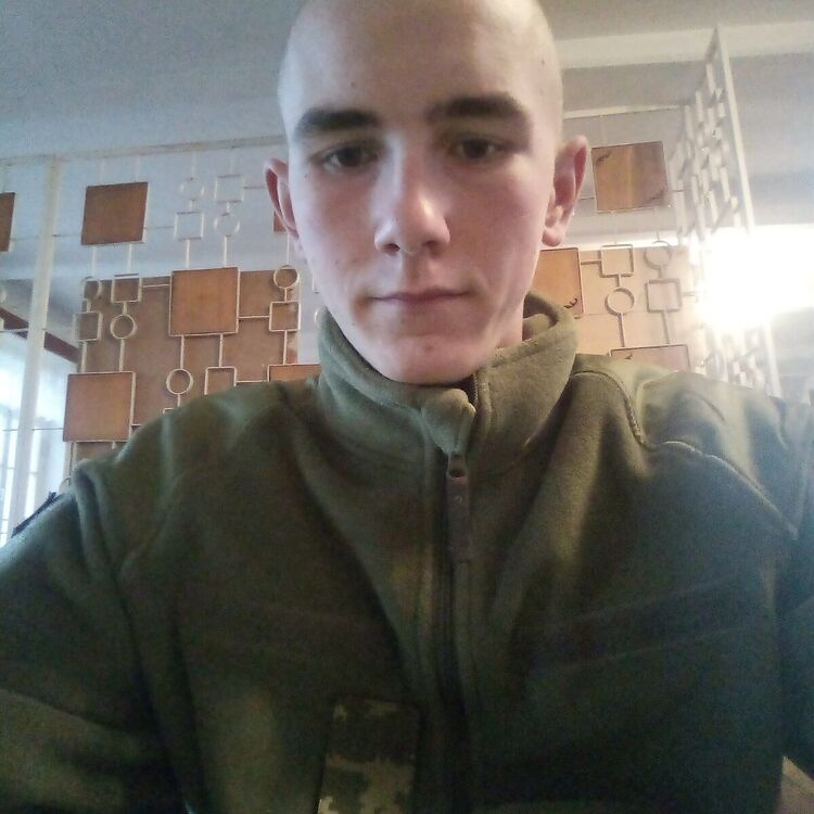  22327832  , 23 ,    