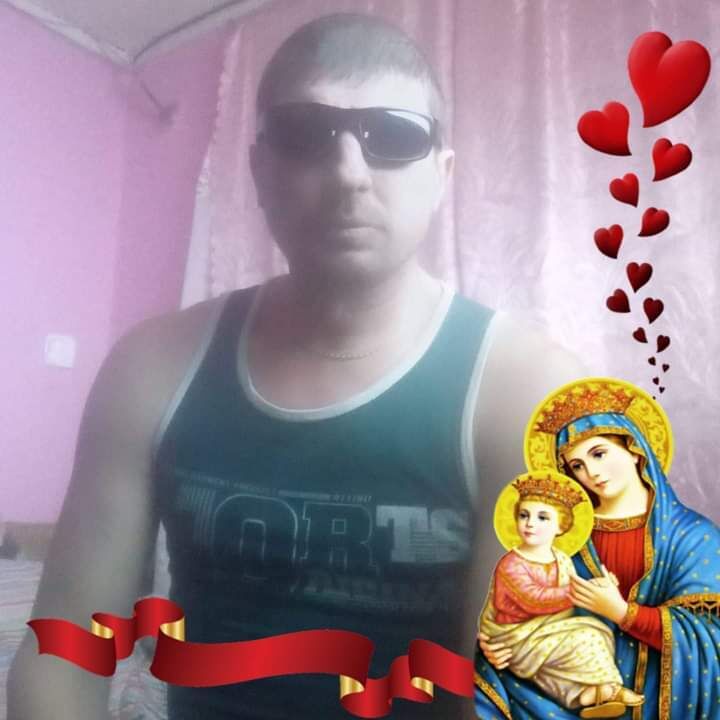  ,   Viktor, 45 ,   ,   