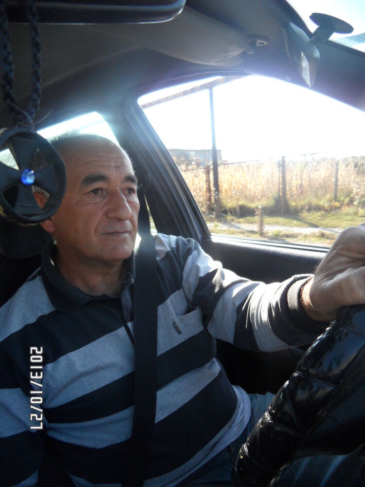  5056882  Temur, 66 ,    