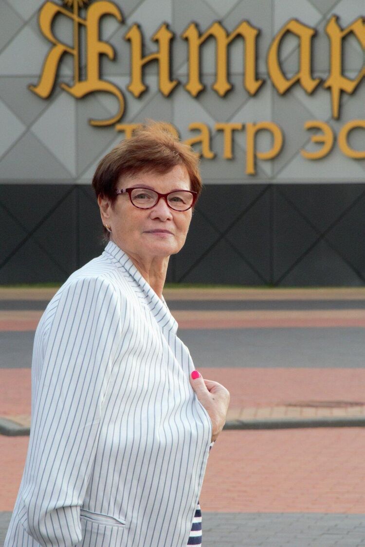  ,   Alevtina, 70 ,   ,   