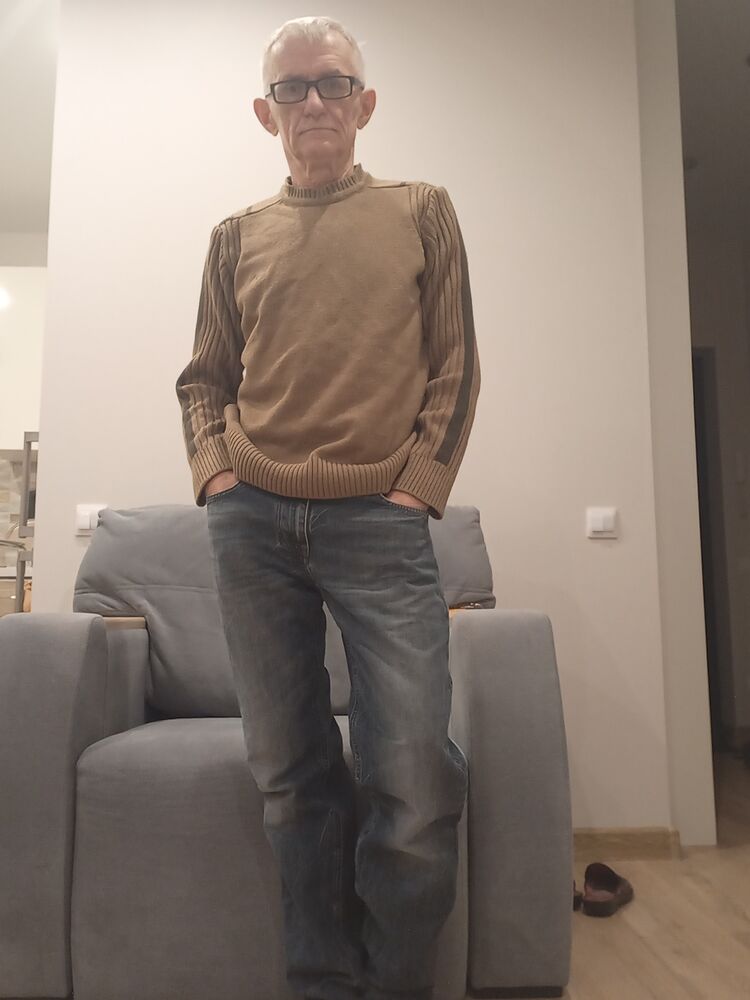  32375762  , 62 ,    