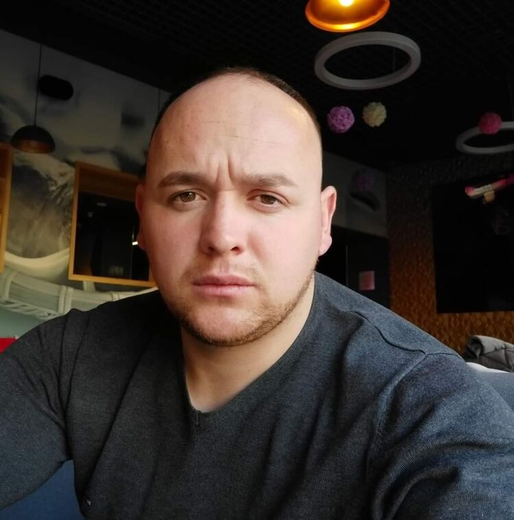  ,   Zefi, 31 ,   ,   
