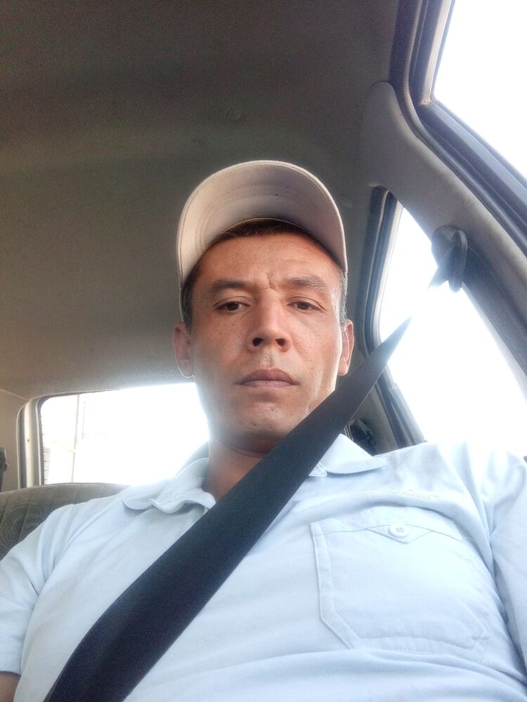  52937822  , 35 ,    