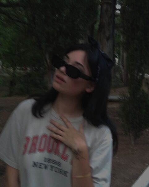  40664682  Alina, 19 ,    