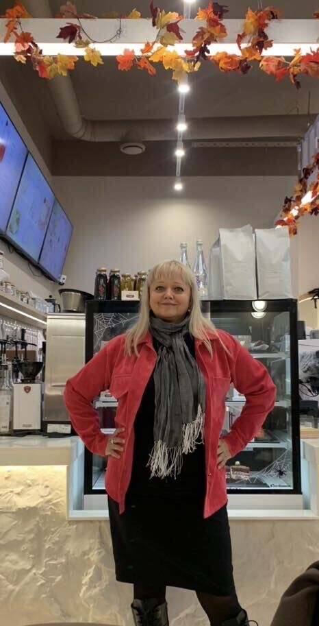  54381762  Oxana, 52 ,    