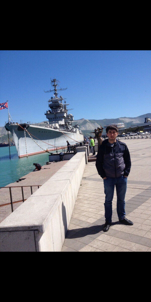  15517782  Artur, 35 ,    --