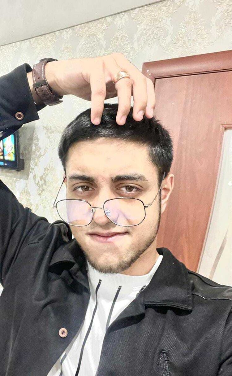  52405412  , 19 ,    Deleted