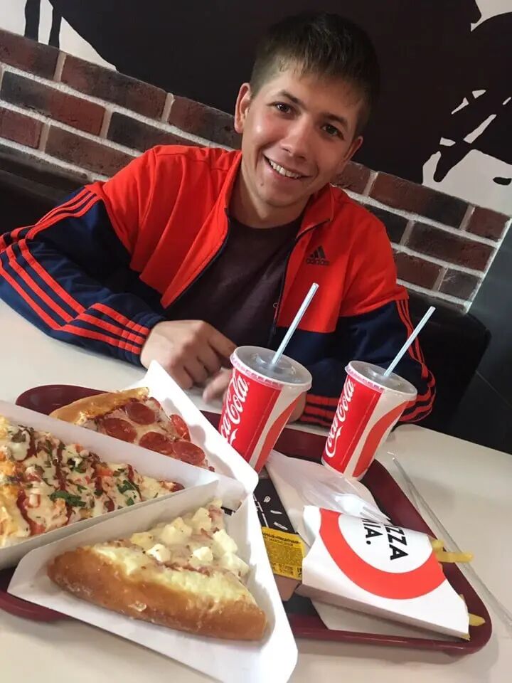 27272742  , 30 ,    