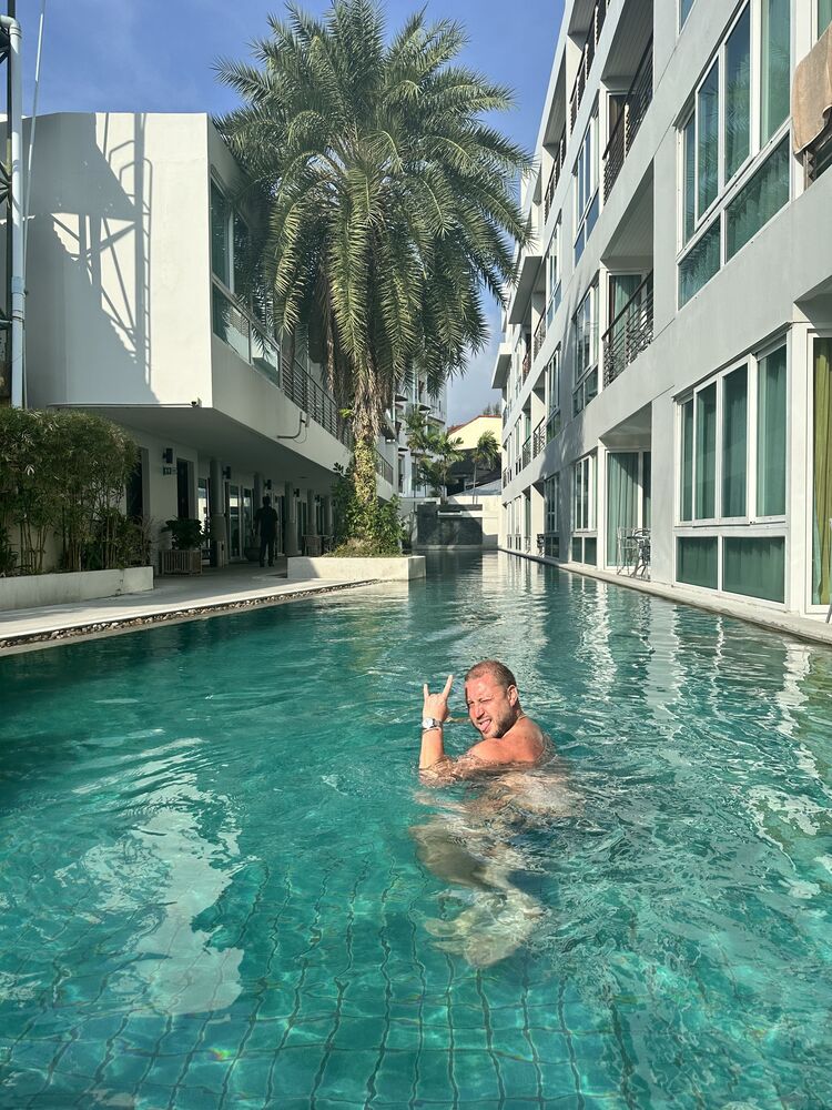  Phuket,   Ruslan, 39 ,   ,   