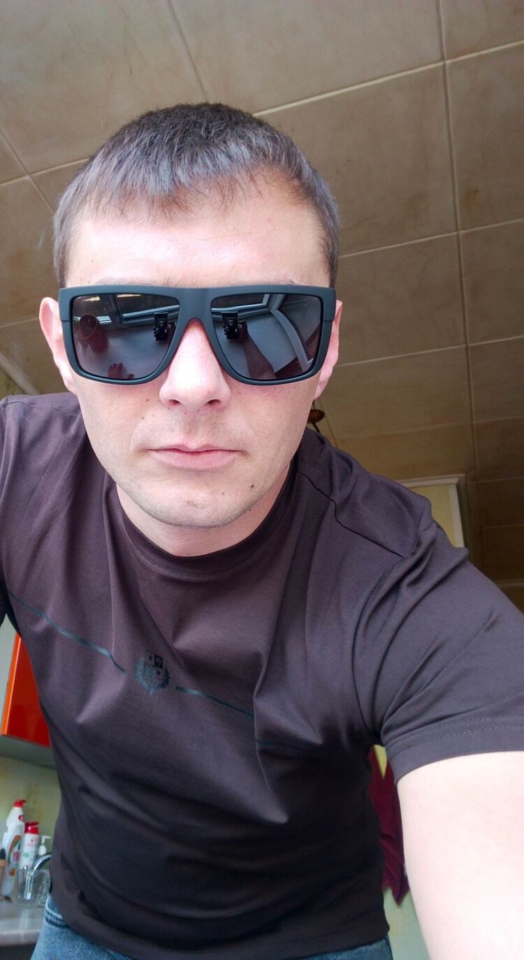  45117582  Ivan, 29 ,    
